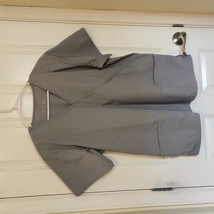 Allheart XL light grey scrub top